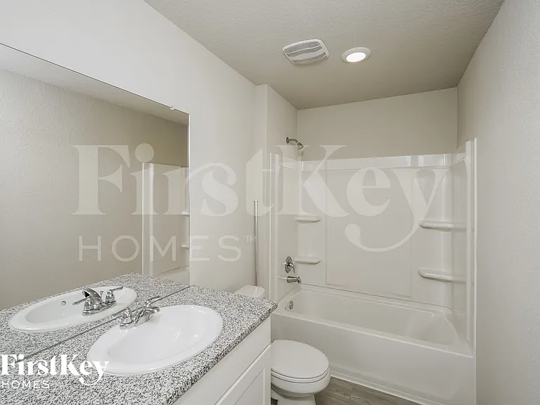 9211 Griffith Run — Photo 13