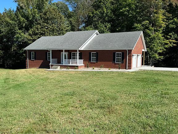 3rd image of 11 Bradbury Dr