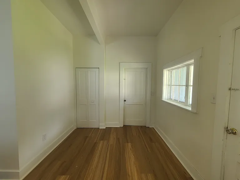 35 E Woodrow Ave — Photo 11