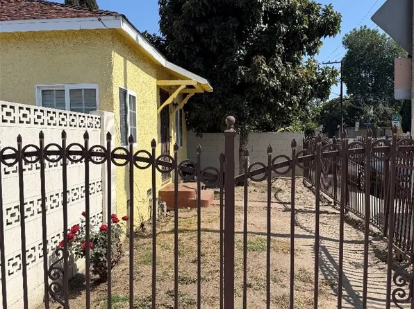 11415 California Ave, Lynwood, CA 90262