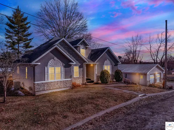 602 & 604 N Cherry St, Otterville, MO 65348