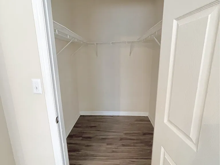 2403 W Platt St #B — Photo 37