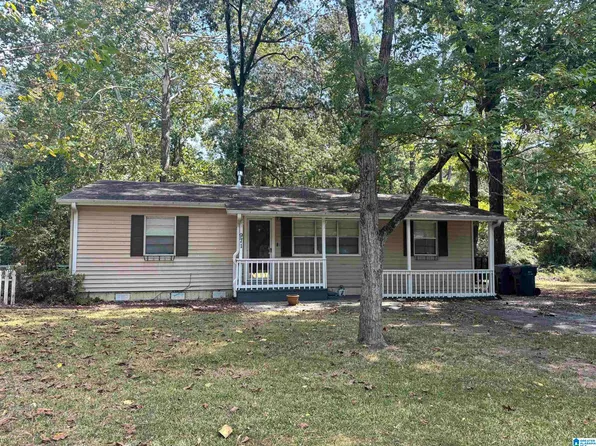 971 18th St, Calera, AL 35040