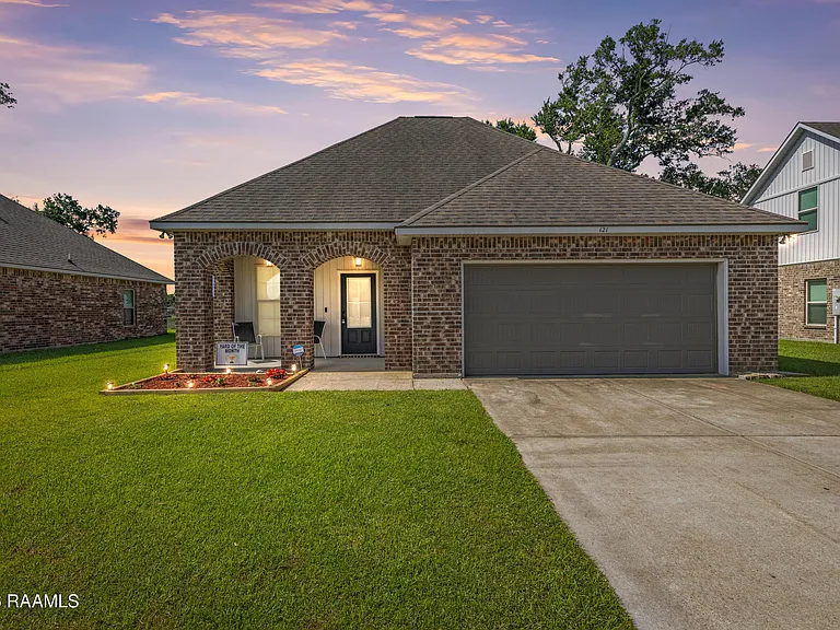 121 Gentle Crescent Ln — Photo 11