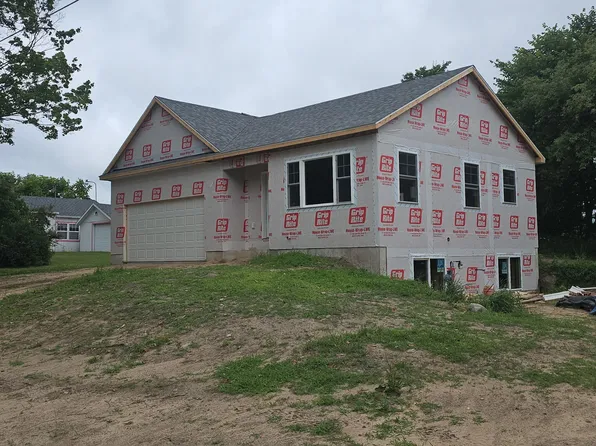 410 W Stimson Ave, Reed City, MI 49677
