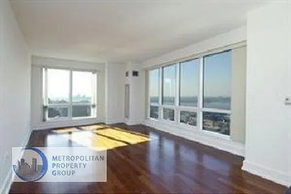 Rented by Metropolitan Property Group | media 11