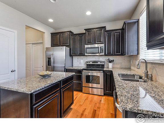 Eat-in Kitchen
