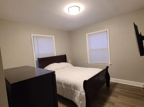 2001 Erie St APT 1, Charlotte, NC 28216