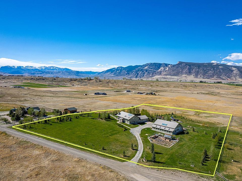 1st image of 15 Ridge View Tr