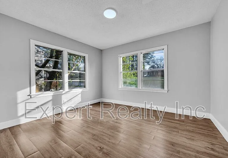 616 Rutledge Dr — Photo 28