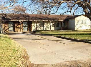 825 Avenue Q, Anson, TX 79501