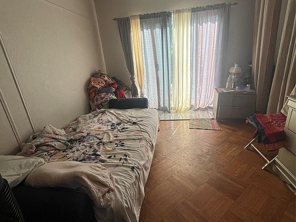 3rd image of 11438 198th Street
