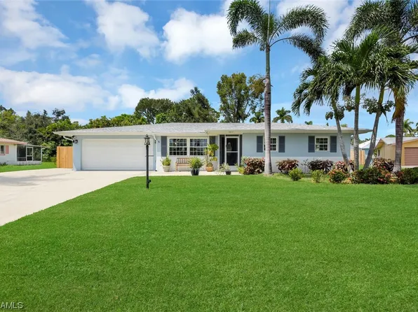 6215 Saint Andrews Cir N, Fort Myers, FL 33919