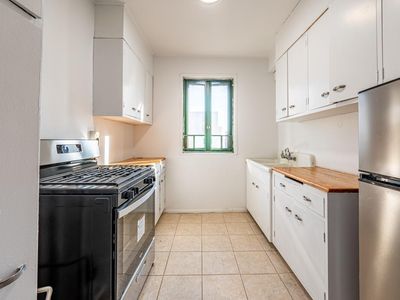 1591 Metropolitan Avenue #6F, Bronx, NY, 10462