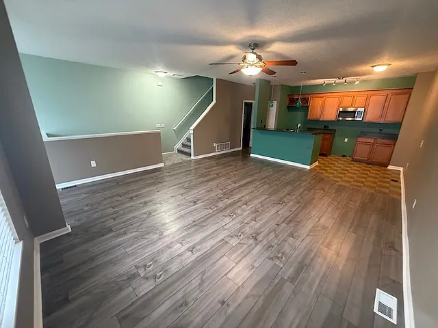 1210 E Chapman Ln #6 — Photo 5