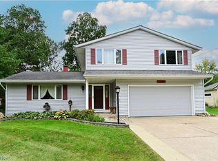 5001 Timberview Dr, Vermilion, OH 44089