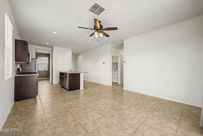 30777 W Picadilly Rd — Photo 7