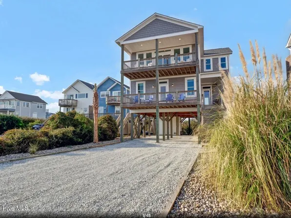 3547 Island Dr, North Topsail Beach, NC 28460