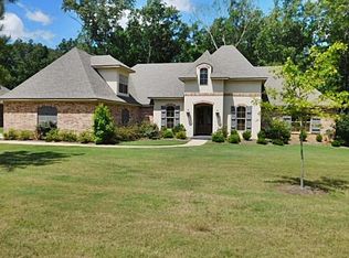 345 Wrenfield Way, Ridgeland, MS 39157