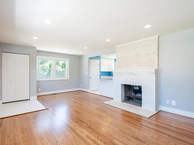 105 Meadow Rd — Photo 22
