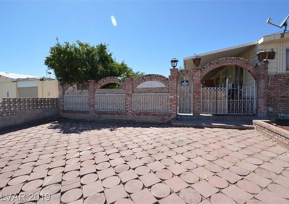 1st image of 3412 Montego Dr