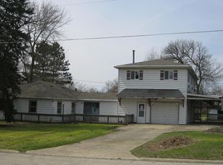 412 Broadway St, Depue, IL 61322
