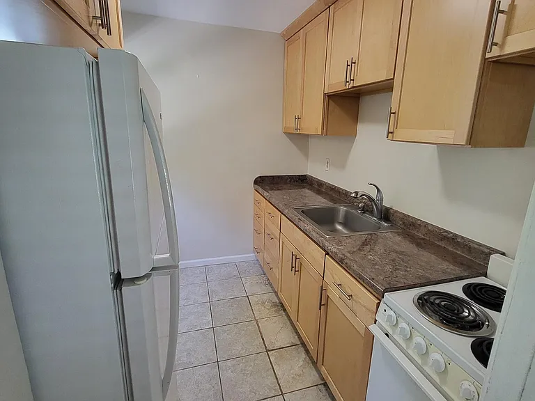 1301 Jewel Ct #2 — Photo 2