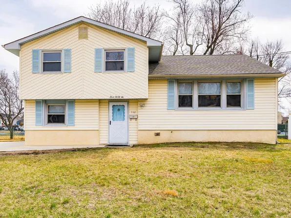 332 Lincoln Ave, Edgewater Park, NJ 08010