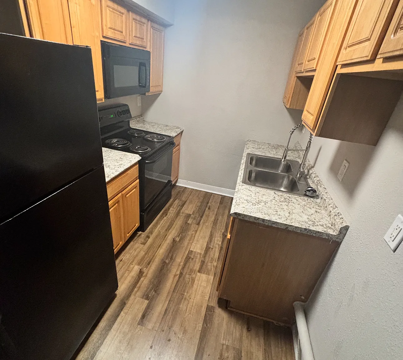 2 bed, 780 sqft, $1,250 — Photo 2