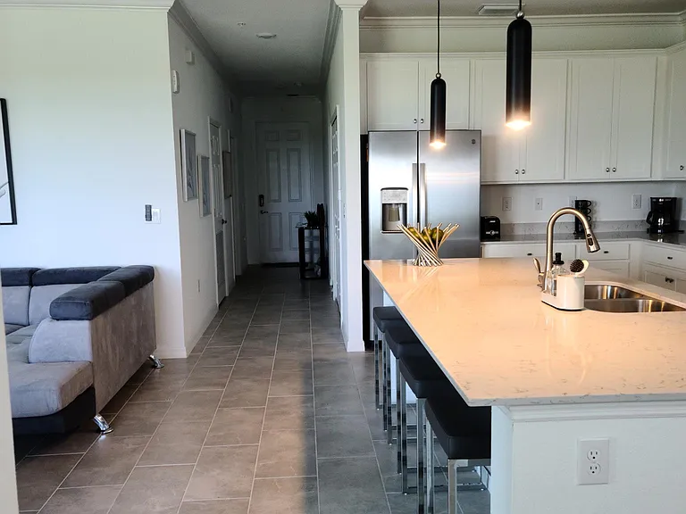 18028 Gawthrop Dr #405 — Photo 5