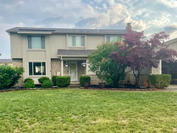37685 Lancaster Dr, Farmington Hills, MI 48331