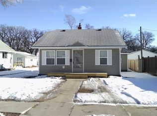 310 7th St NW, Minot, ND 58703
