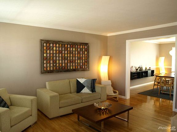 05 LIVING ROOM