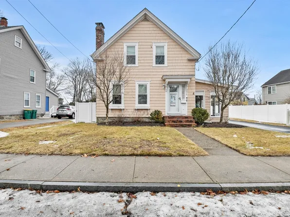 74 Union St, Mansfield, MA 02048