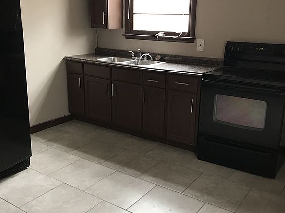3rd image of 845 Joseph Ave