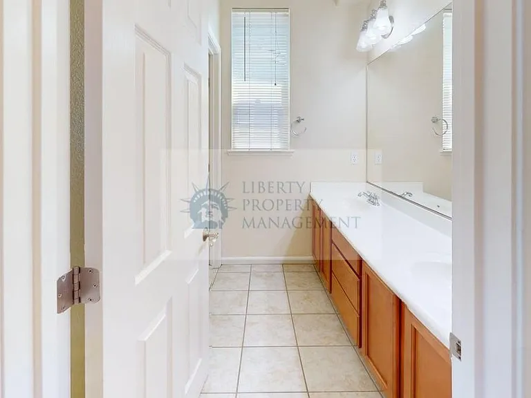 16998 Cobble Creek Way — Photo 12