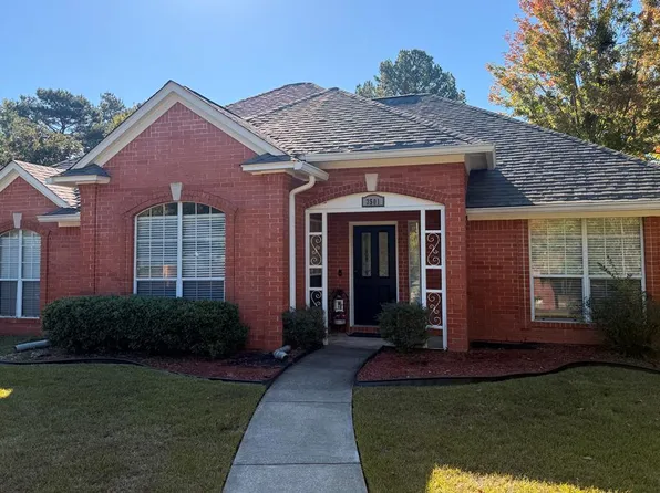 3501 Clear Creek Cir, Texarkana, TX 75503