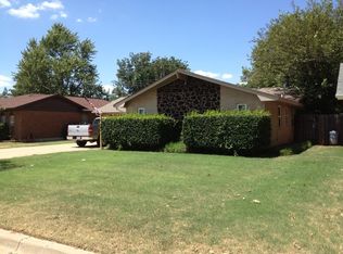 8217 NW 32nd St, Bethany, OK 73008