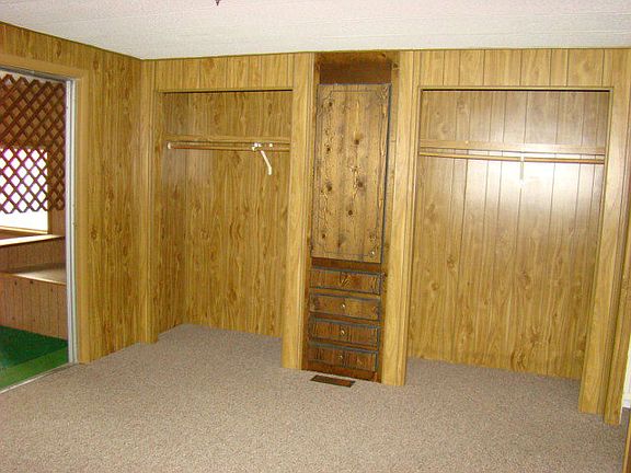5th image of 2053 Evans Ave