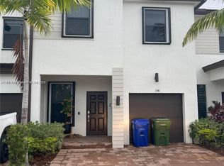 158 SW 185th Ter, Pembroke Pines, FL 33029