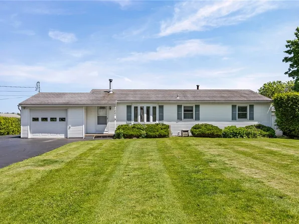 824 Hamlin Parma Townline Rd, Hilton, NY 14468