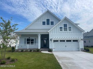 65 E Singing Ave, Hampstead, NC 28443