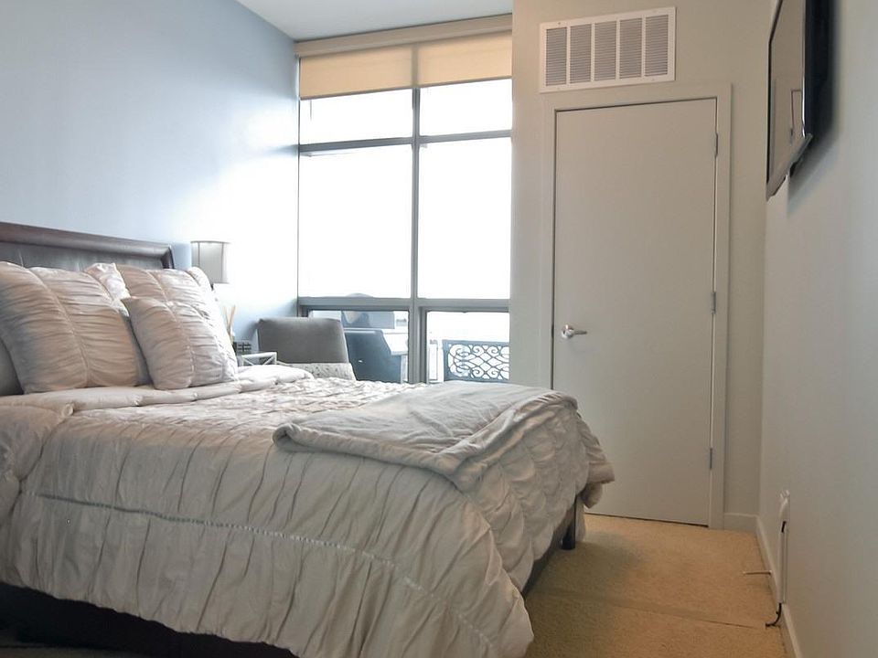 1st image of 303 W Ohio St #3601