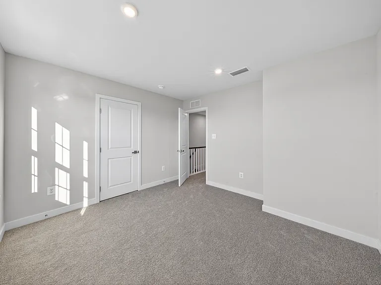 240 E Main St — Photo 24
