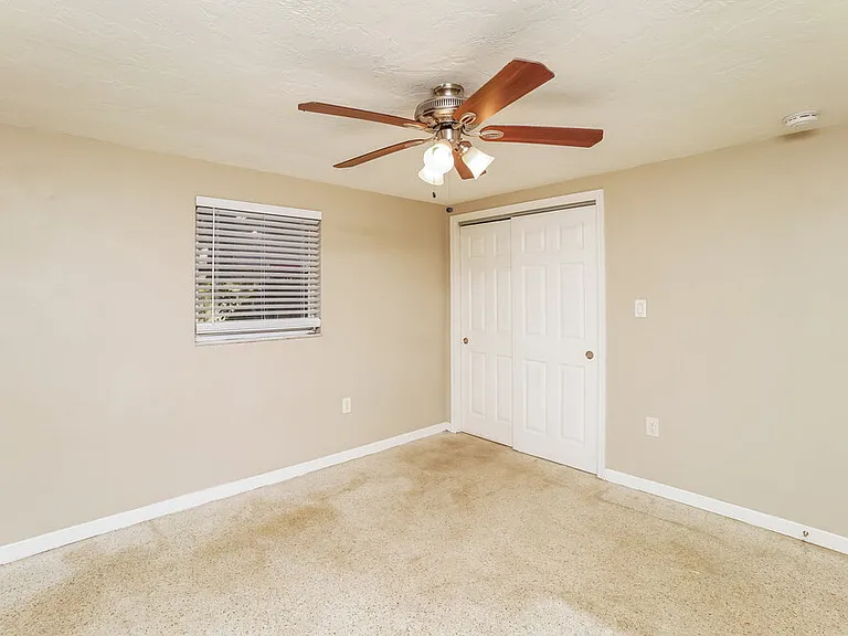 5917 Missouri Ave — Photo 14