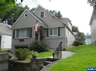 118 Grove Ave, Maywood, NJ 07607