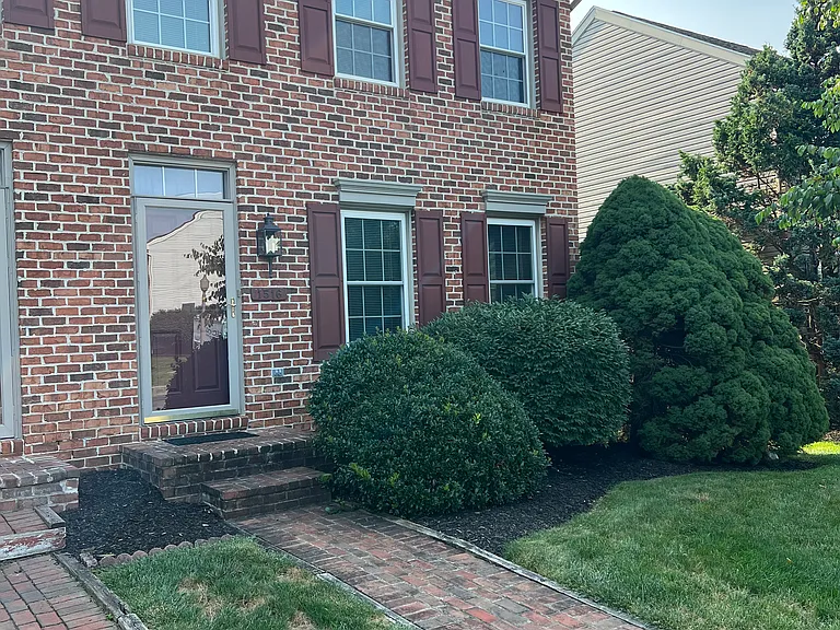 1516 Tussey Ct — Photo 1