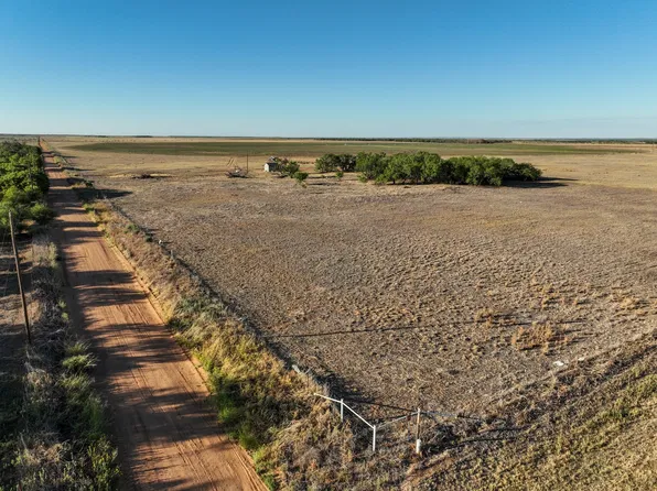 424 County Road 141, Rule, TX 79547
