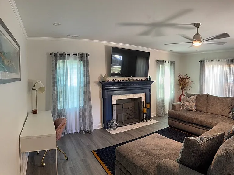 611 Rockingham Rd — Photo 13