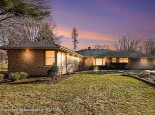 2875 Roseland Ave, East Lansing, MI 48823